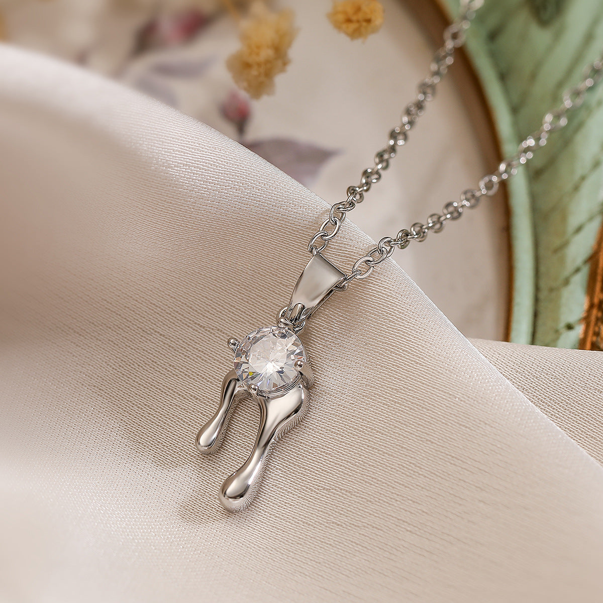 Minimalist Geometric Pendant Necklace for Women - Gold-Plated Copper with Zircon Stone, Versatile Clavicle Chain