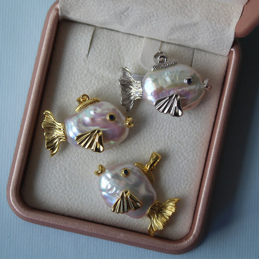 Natural Baroque Pearl Whale Pendant Necklace with Small Fish in S925 Sterling Silver, Irregular Pearl Chain