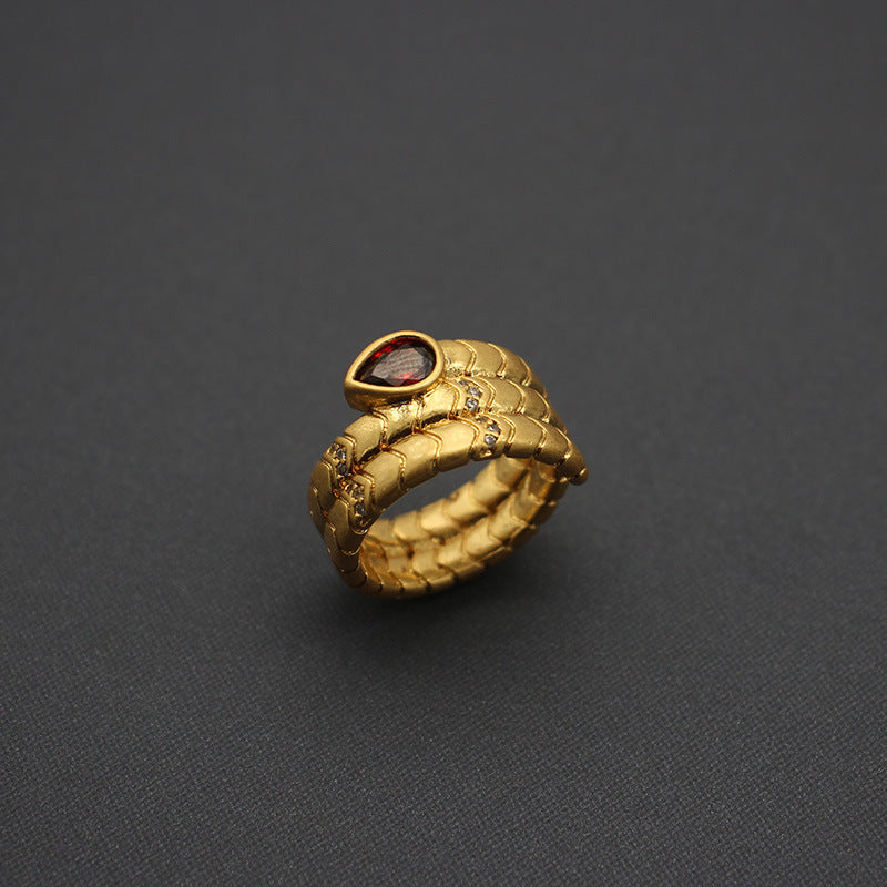 Elegant Brass-Plated Teardrop Cubic Zirconia Tea-Colored Ring, Sophisticated Accessory for Everyday Glamour and Special Occasions