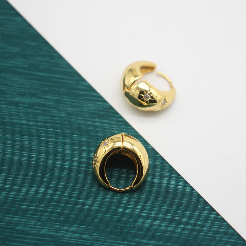 Trendy Gold-Plated Hoop Earrings Chic Versatile Fashion Accessory Elegant Embossed Design for Daily Wear Special Occasions Stylish Statement Jewelry with High-Shine Finish