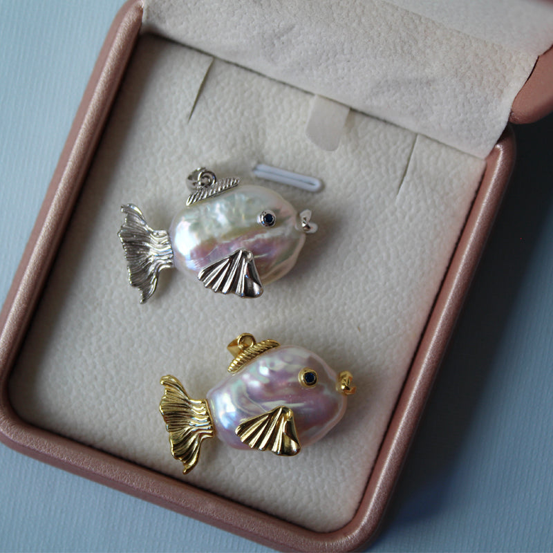 Natural Baroque Pearl Whale Pendant Necklace with Small Fish in S925 Sterling Silver, Irregular Pearl Chain