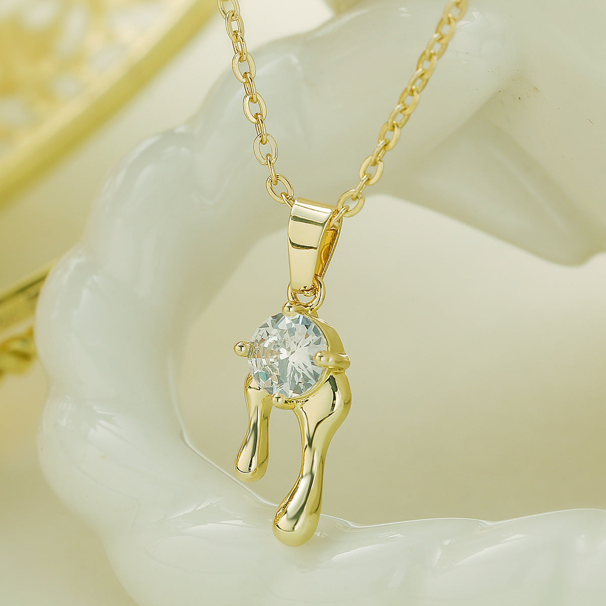 Minimalist Geometric Pendant Necklace for Women - Gold-Plated Copper with Zircon Stone, Versatile Clavicle Chain