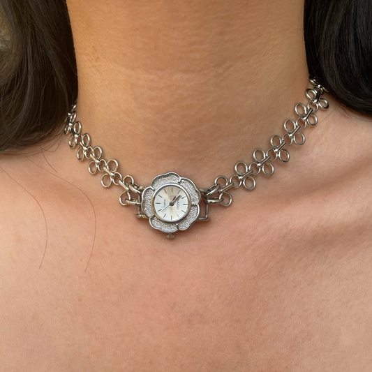 Niche Handmade Glacier Camellia Heavy Industry Watch Choker Necklace Pearl Stitching