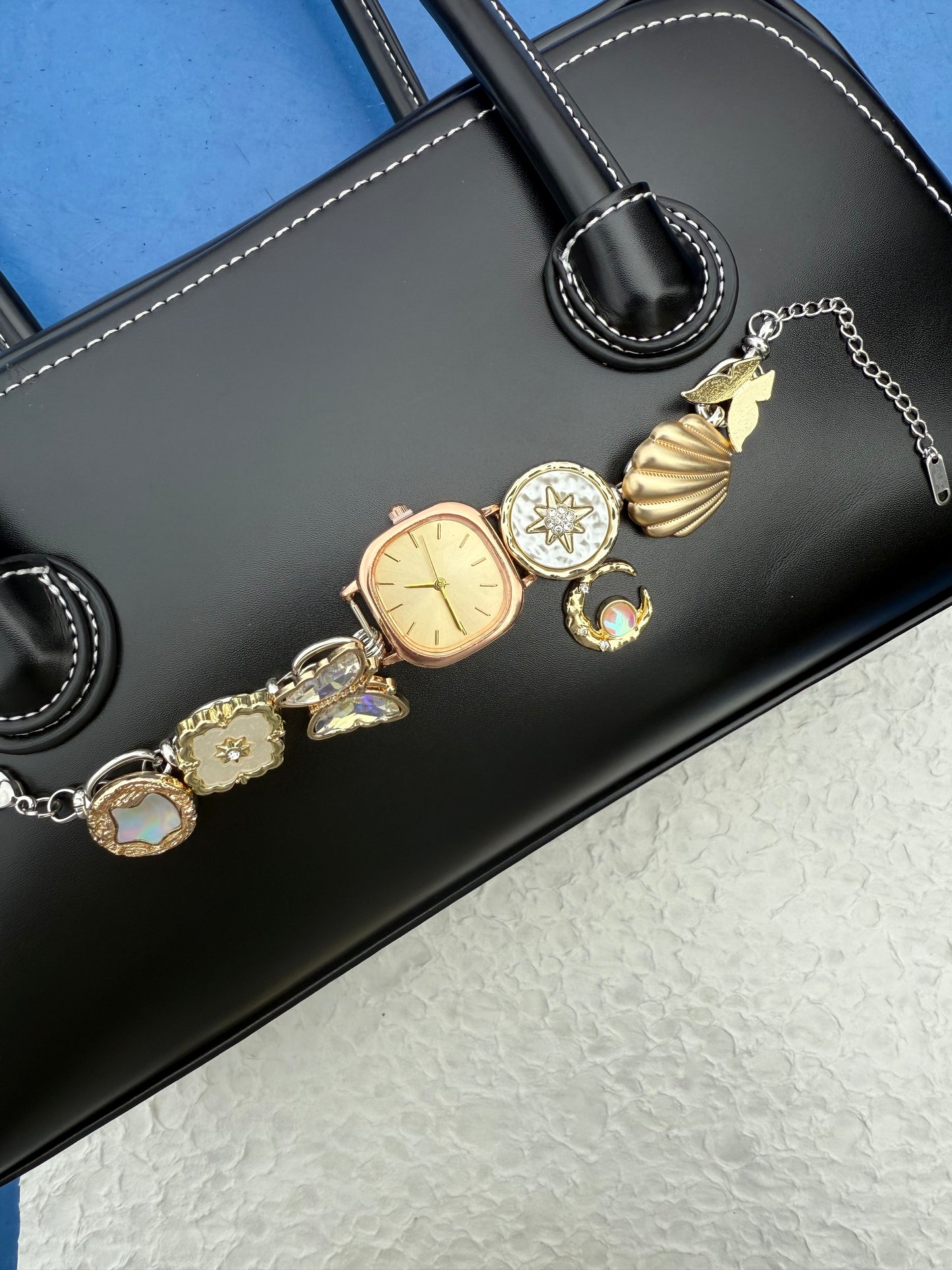 Vintage ocean theme woman wrist watch