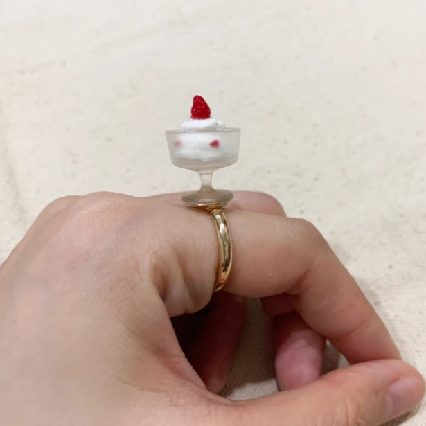"Adorable Summer Strawberry Ice Cream Ring And Ear Clip",Niche and Fun Design,Special Gift.