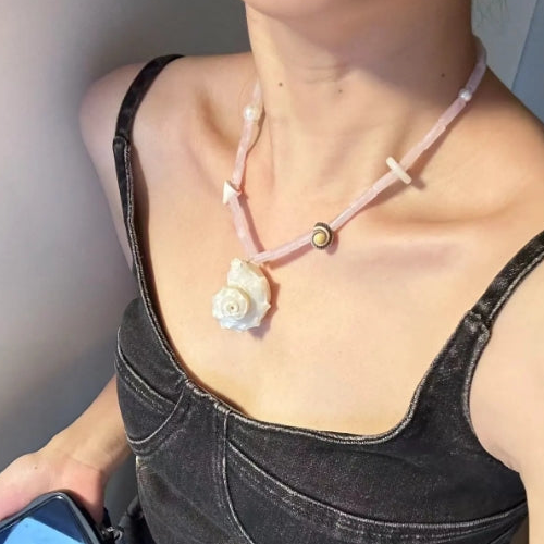 Handmade white conch pendant necklace with pearl embellishment and bead necklace in various colors to choose from, a perfect gift for her.