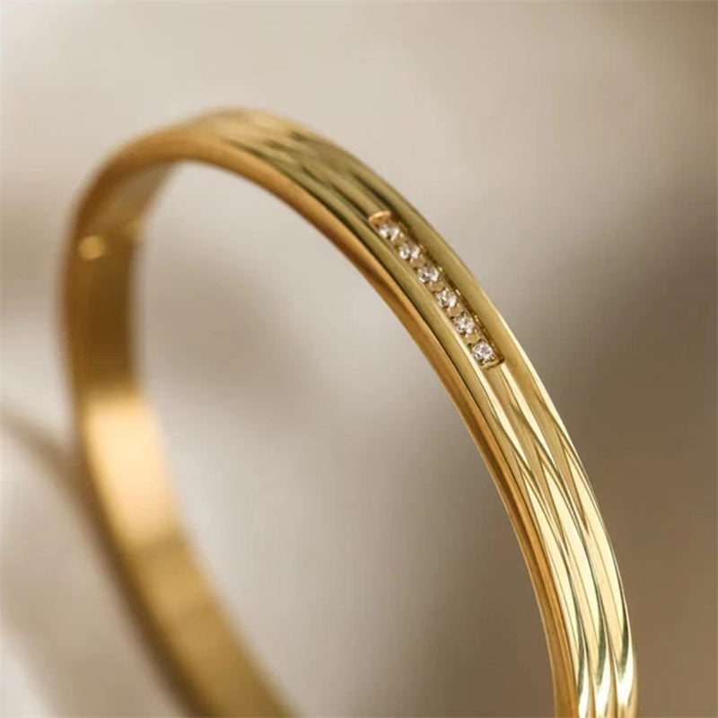 Titanium Steel Gold-Plated Diamond-Studded Bracelet