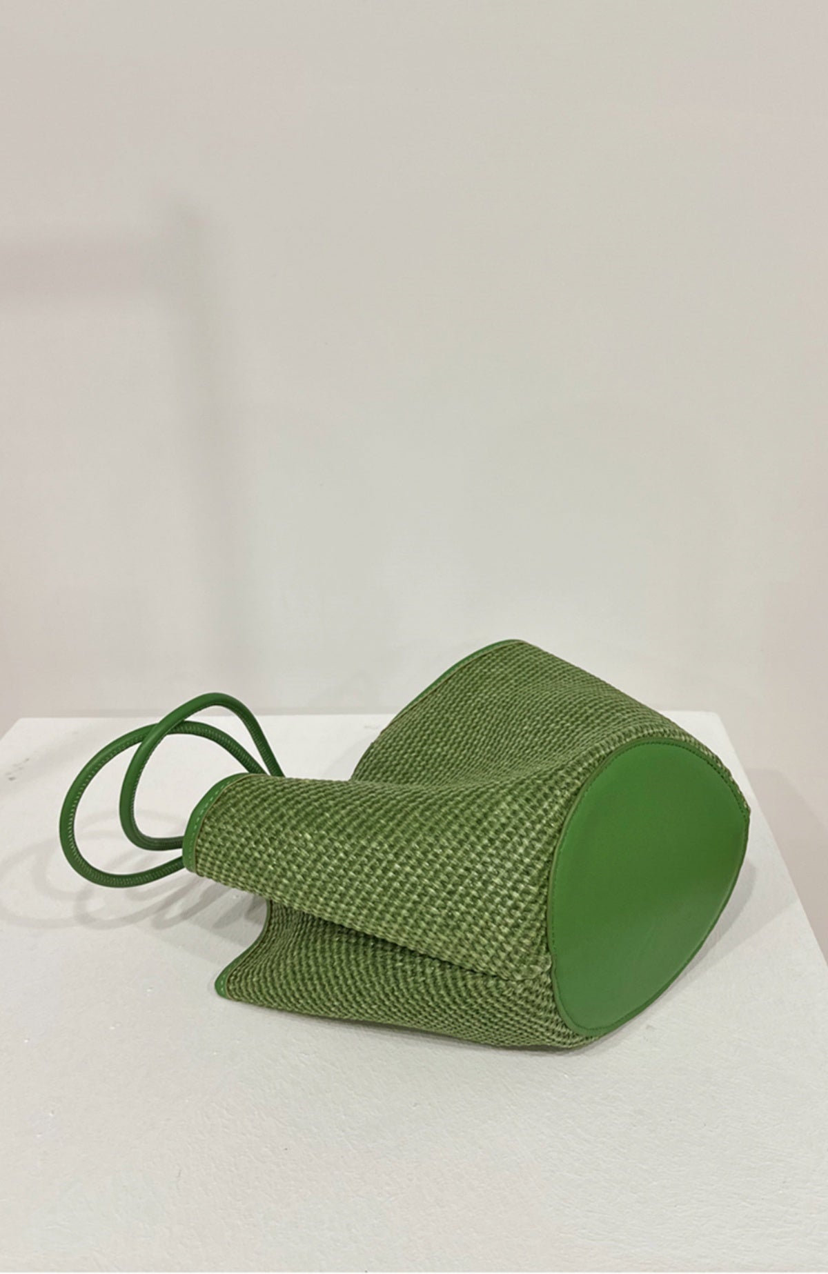 French Vintage Rafiu Straw Bag with Inner Pouch, Versatile Tote, Chic Bucket Bag