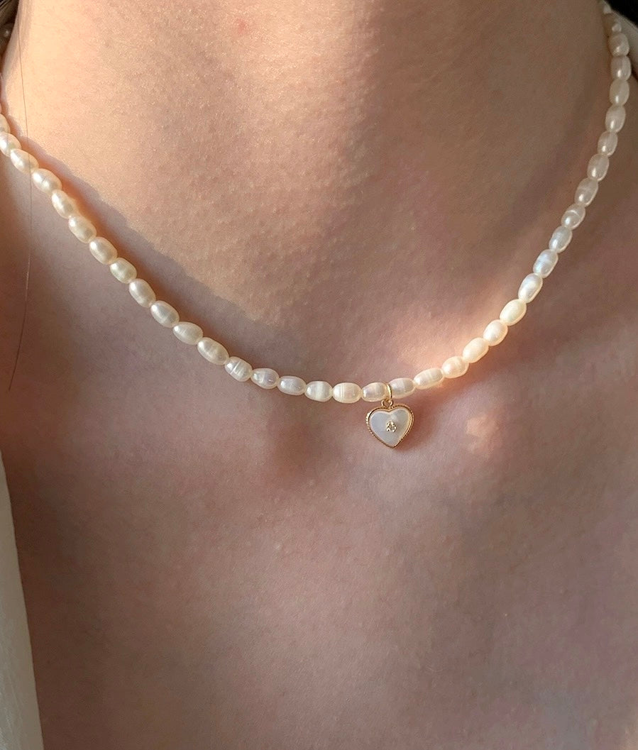 Heart-Shaped Mother of Pearl Pendant with Diamond, 18K Gold Heart diamond Pendant , Natural Pearl Necklace, Adjustable Chain