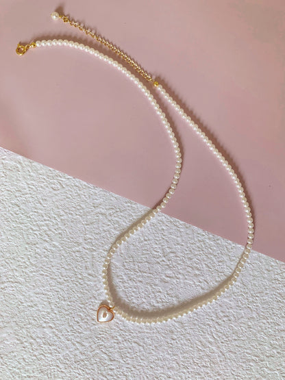 Heart-Shaped Mother of Pearl Pendant with Diamond, 18K Gold Heart diamond Pendant , Natural Pearl Necklace, Adjustable Chain