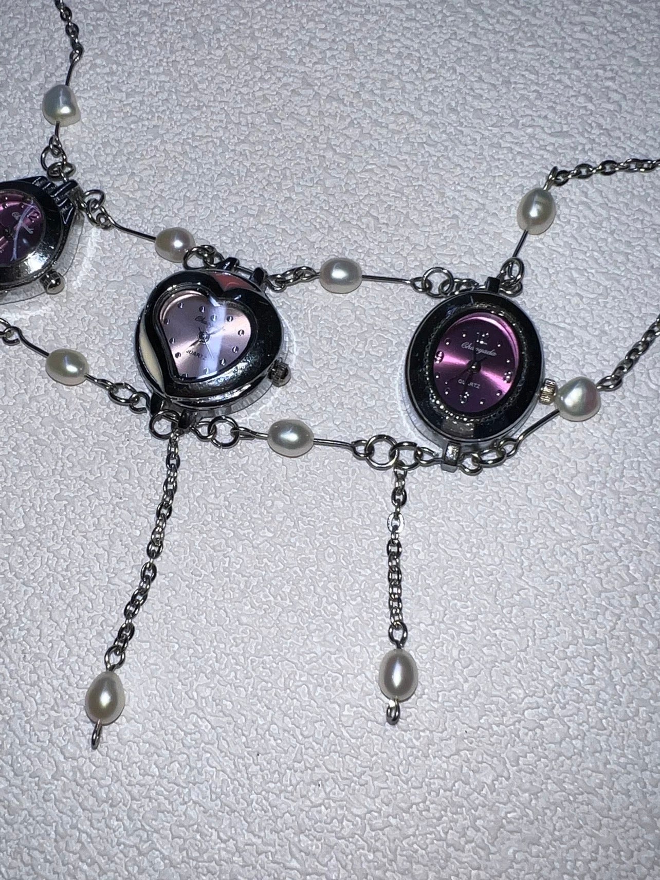 Retro Elegant Three Watch Choker Necklace, Funky Clock Choker, Y2K Necklace，Clock Whimsical Neckalce,Trending Quartz Cross Pearl necklace.