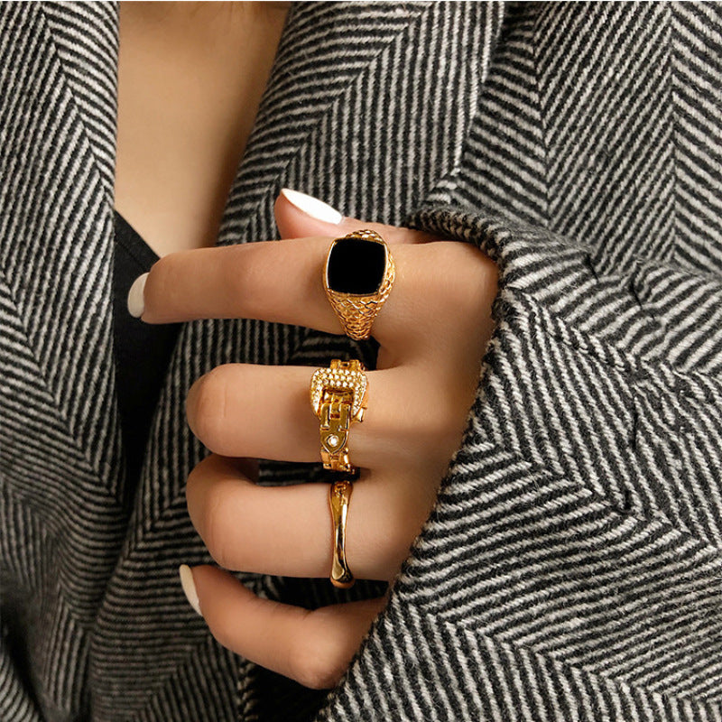 18K Gold-Plated Zircon Ring, Exquisite Embedded Zircon, Adjustable Chain Band Ring