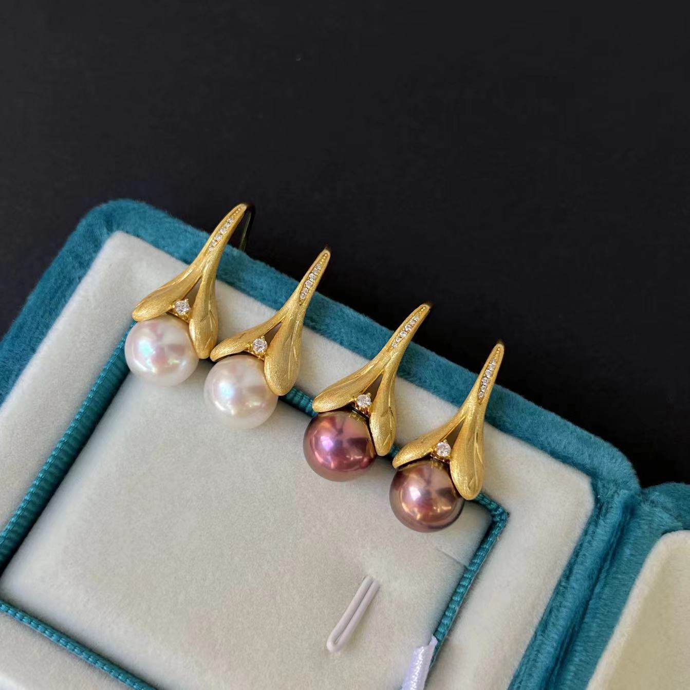 Aurora Freshwater Pearl Tulip Hook Earrings