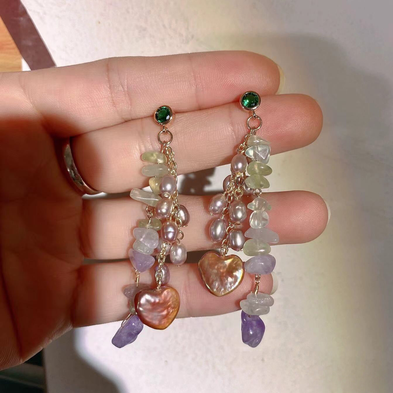 925 Sterling Silver Needle Earrings with Natural Crystal Chips and Heart-Shaped Pearl Accents