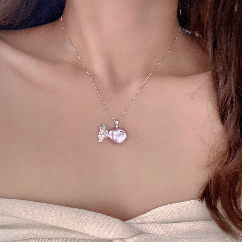 Charming S925 Sterling Silver Pearl Fish Pendant Necklace