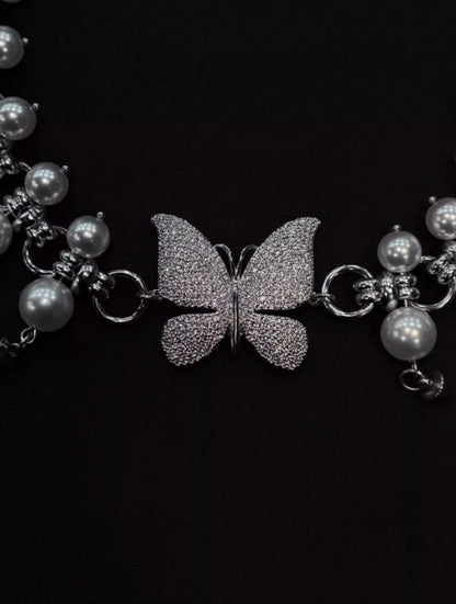 Cyberpunk Diamond Butterfly Silver choker，Pearl surround embellishment，Y2K necklace, Unique Gift