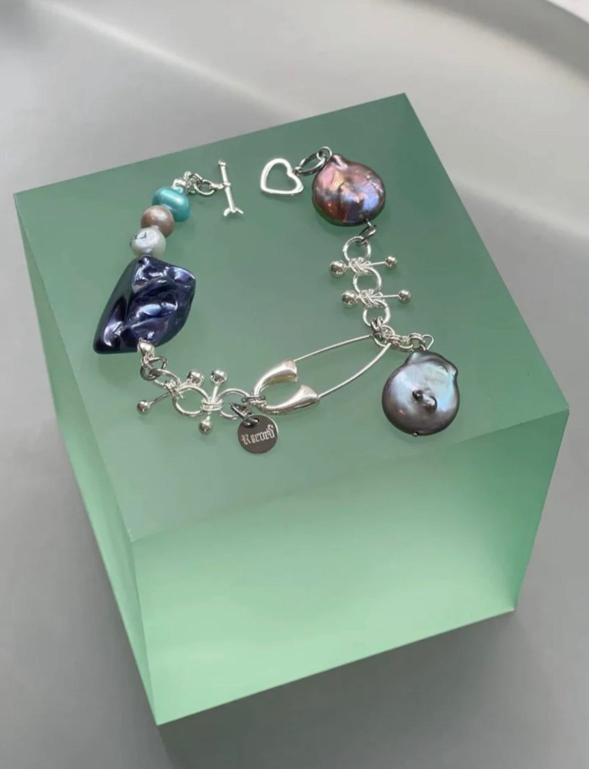 Handmade Shell Pearl Beaded Sliver Chunky Niche Punk Trendy Fashion Bracelet with Paper Clip and Pin