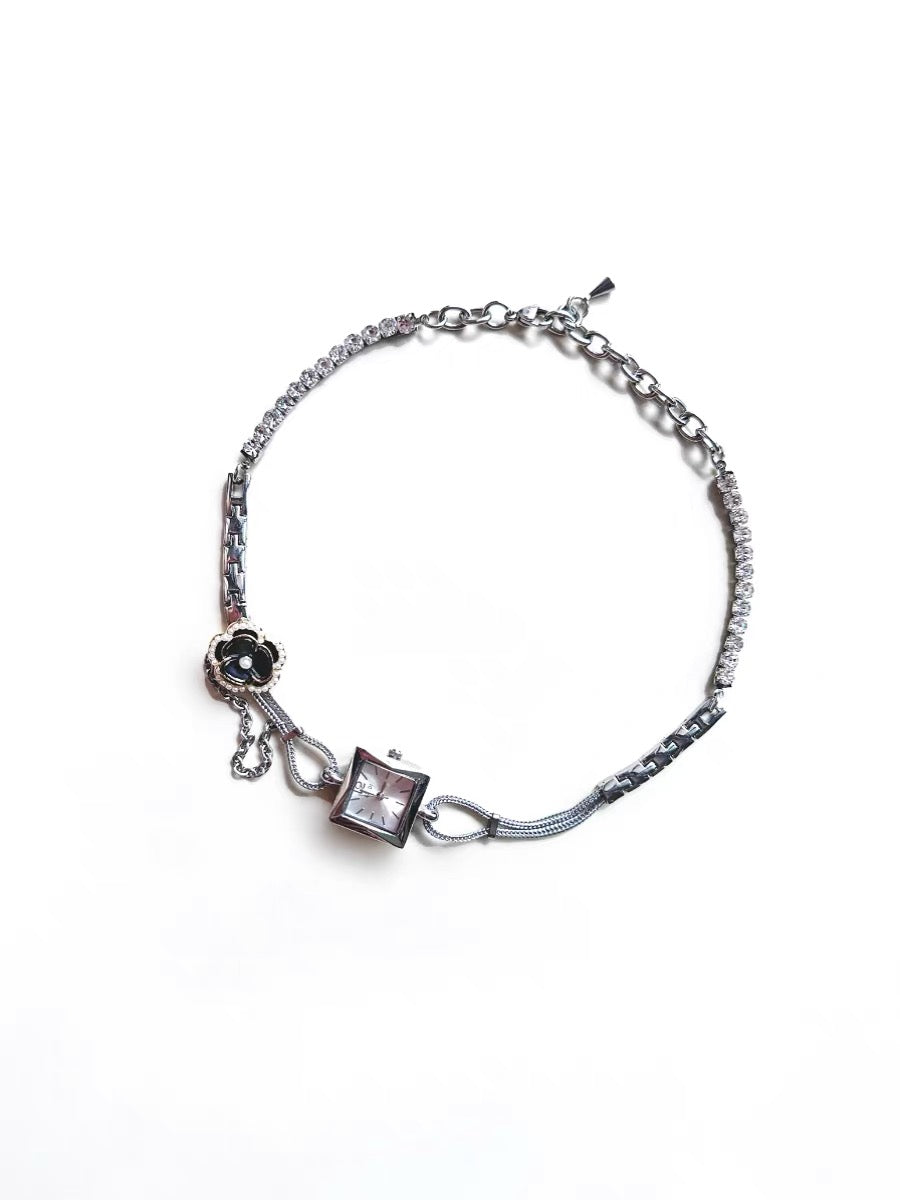 Cyber Punk Silver Watch Choker ，Y2K Metallic， Niche Chunky Chain，Camellia Flower Necklace， Vintage Elegant，Gift for Man and Woman.