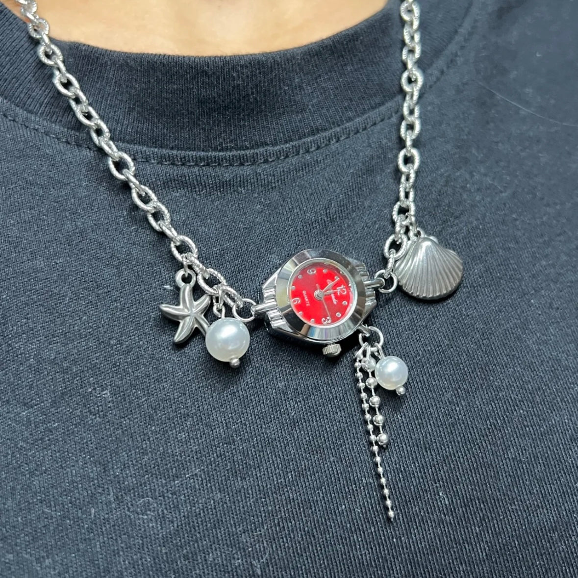 CyberPunk Red Watch Choker Necklace, Starfish and Shell Ocean Pendant, Niche Chunky Silver Chain,Y2K necklace,