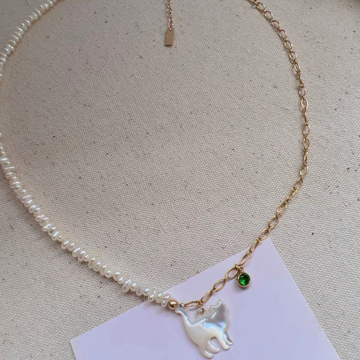 Cute Cat Shaped Pearl Beaded Gold Plated Adorable Lovely Kitten Necklace Chain Jewelry for Women