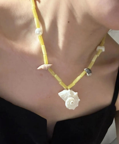Handmade white conch pendant necklace with pearl embellishment and bead necklace in various colors to choose from, a perfect gift for her.