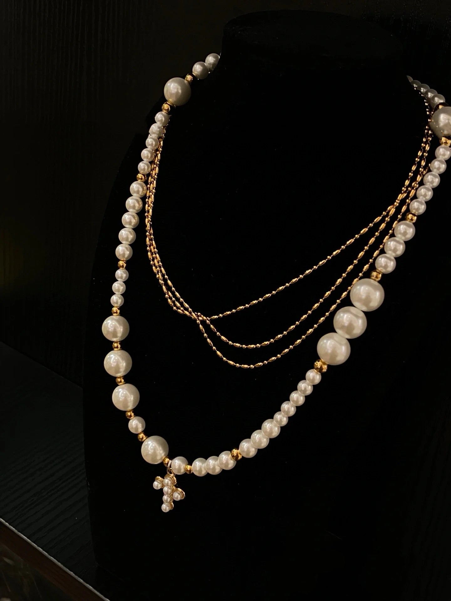 Elegant vintage watch pendant pearl choker, cross-pearl layered necklace