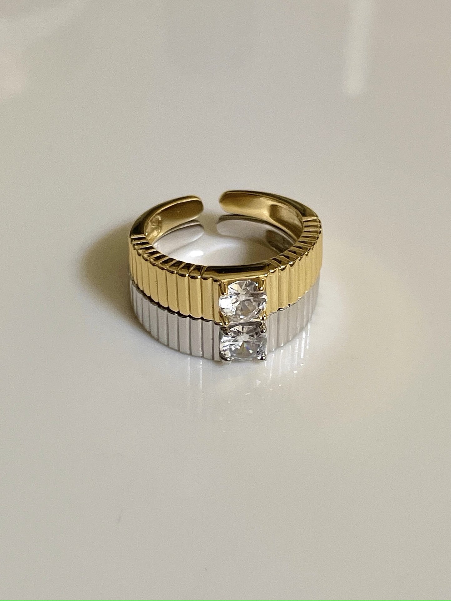 MoJone Stylish Sterling Silver Open Ring with Zircon for Couples