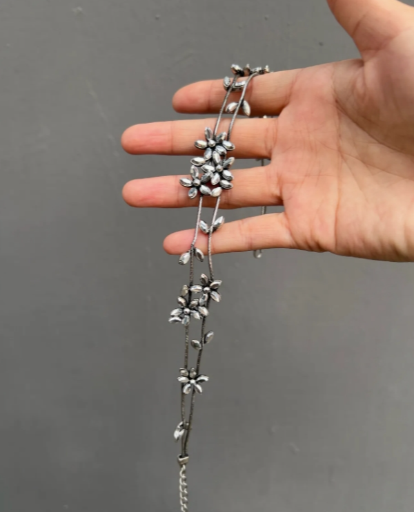 Adorable Chunky Niche Silver Copper Punk Flower Pendant Necklace Choker Chain for Women