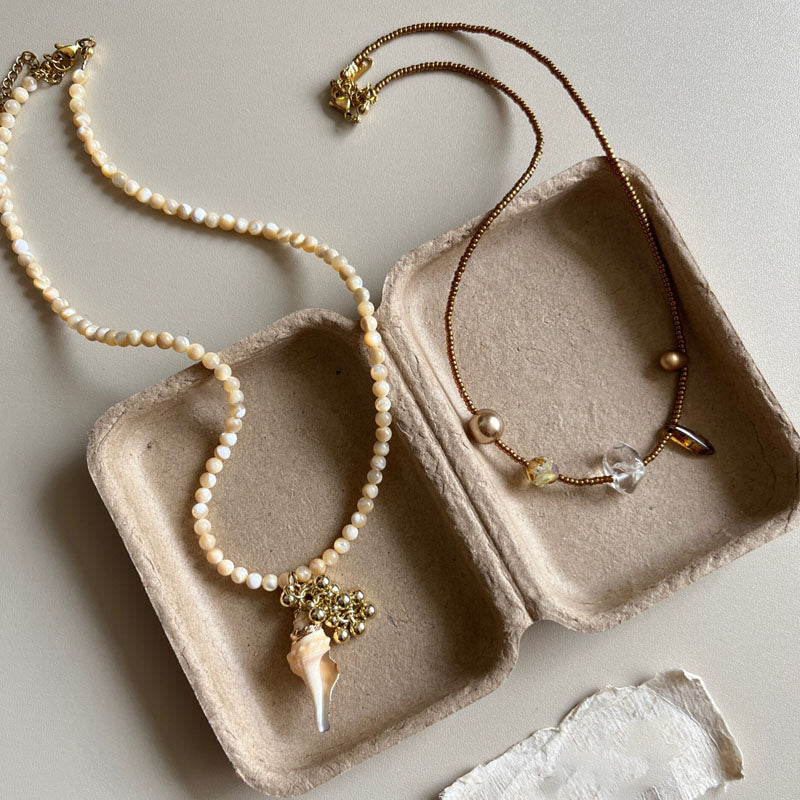 Vintage Natural Stone Conch Crystal Beaded Necklace for Women Girls Bohemian Beaded Choker Jewelry