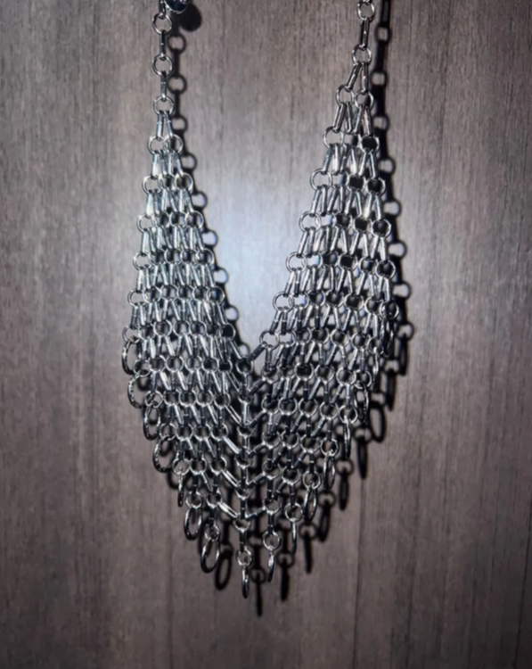 Cyber Punk Niche Chunky Vintage Metallic Fashion Necklace, Playful Accessory for Men and Women