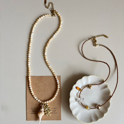 Vintage Natural Stone Conch Crystal Beaded Necklace for Women Girls Bohemian Beaded Choker Jewelry