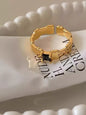 Delicate Sparkling Ring with Pearl, Floral Design, K-Gold Plated Twisted Geometry