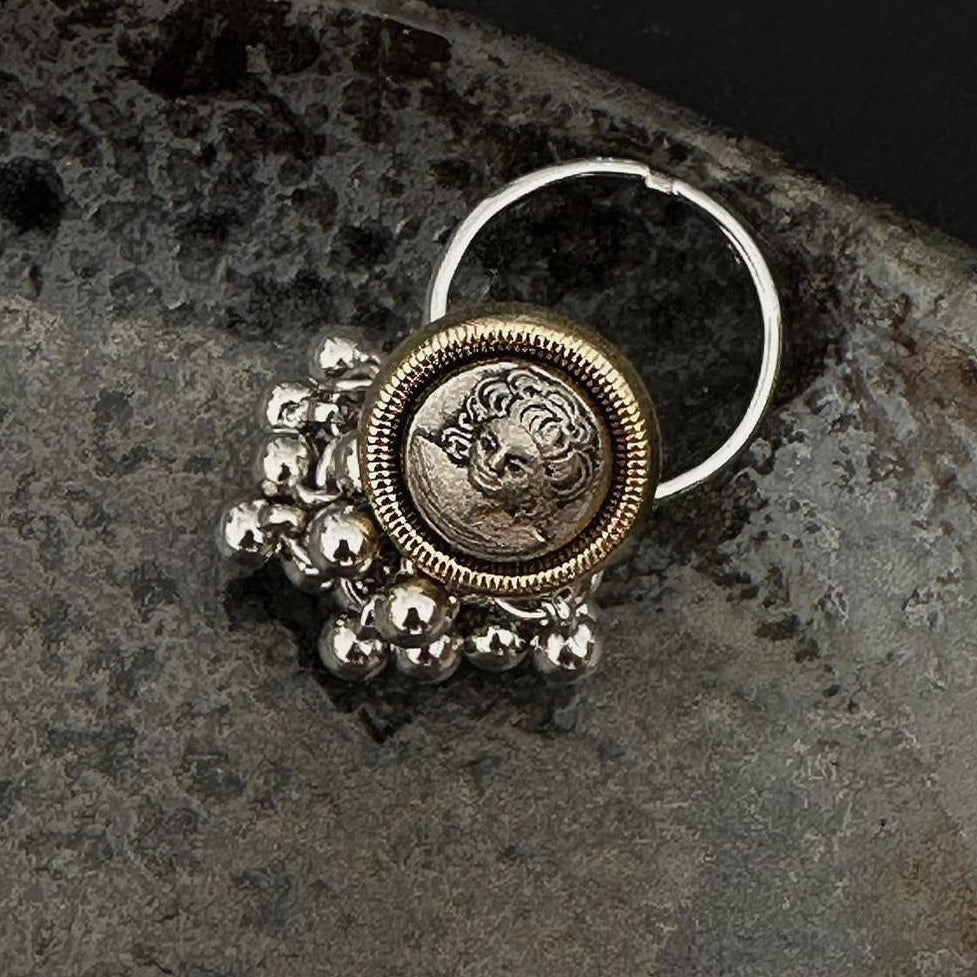 Niche vintage "Baroque" retro ring