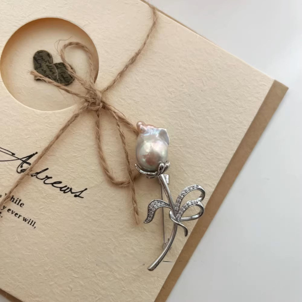 Baroque Floral Brooch Elegant Exquisite Art Lapel Pin for Women, Freshwater Grey Pearl