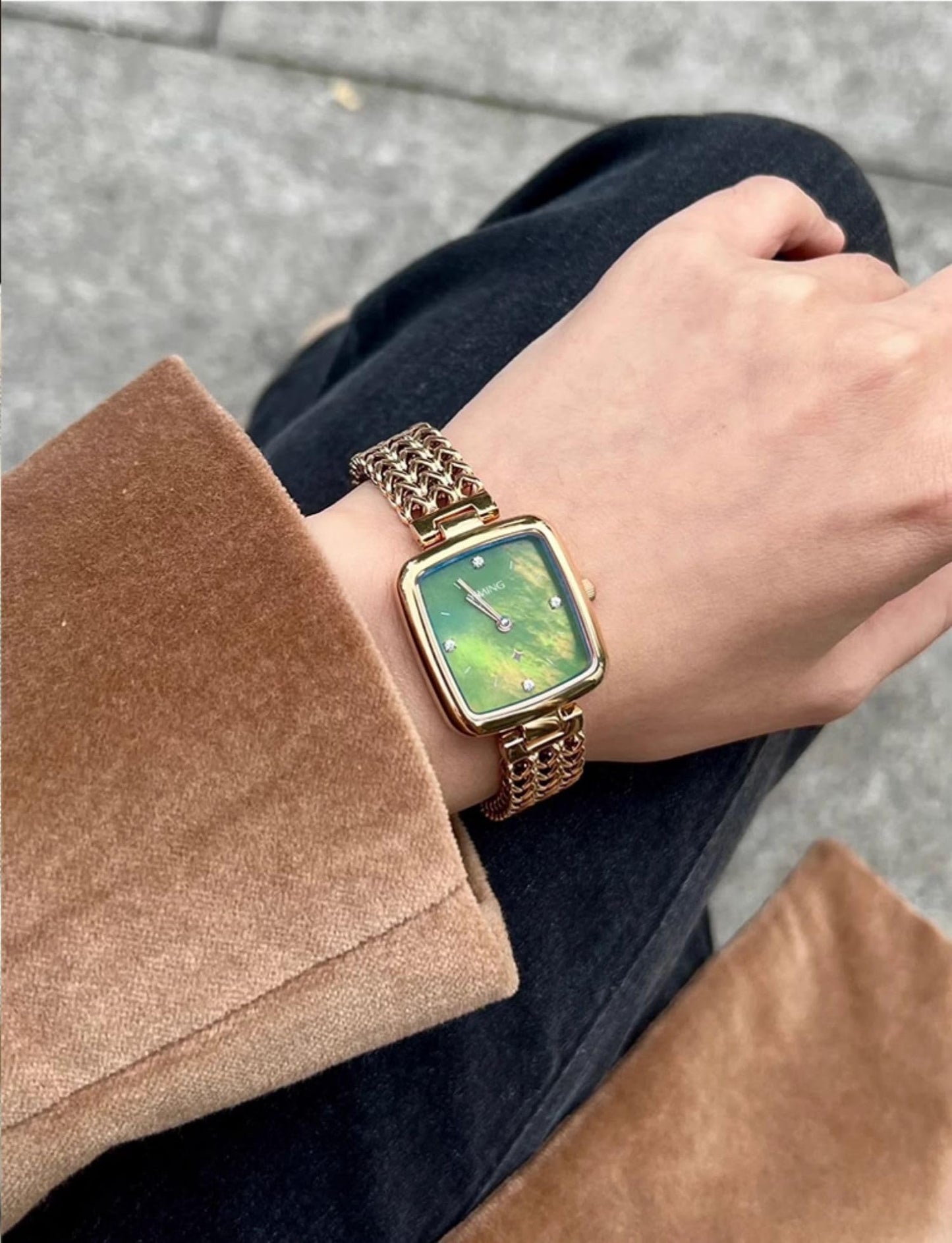 Women's Minimalist Square Watch: Stainless Steel, Gold Tone, Simple and Elegant Design