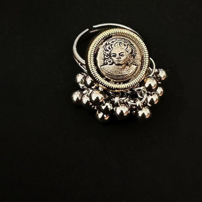 Niche vintage "Baroque" retro ring