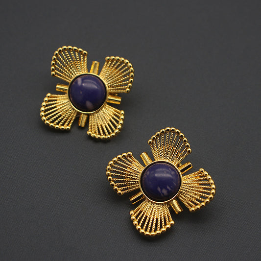 Elegant Gold-Toned Floral Clip-On Earrings with Central Blue Stone - Versatile Fashion Accessory for Day to Night Wear, Perfect Gift for Her, Ideal for Casual and Formal Occasions