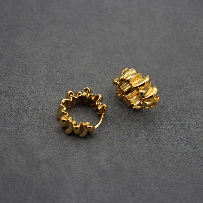 Elegant Gold-Plated Copper Hoop Earrings with Ruffled Texture, Sophisticated Accessory for Fashion Aficionados, Perfect for Evening Soirees and High-End Social Gatherings