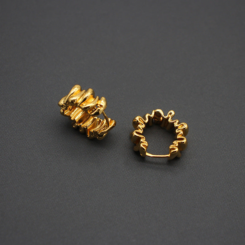 Elegant Gold-Plated Copper Hoop Earrings with Ruffled Texture, Sophisticated Accessory for Fashion Aficionados, Perfect for Evening Soirees and High-End Social Gatherings