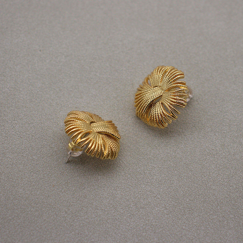 Dazzling Gold-Tone Firework-Inspired Electroplated Earrings, Statement Jewelry for Celebratory Events & Glamorous Nights Out, Unique Accessory for Fashion Enthusiasts