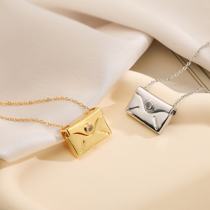 Luxury Gold-Plated Pull-Out Envelope Pendant Necklace – Unique Adjustable Charm Accessory