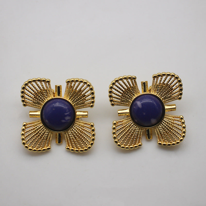 Elegant Gold-Toned Floral Clip-On Earrings with Central Blue Stone - Versatile Fashion Accessory for Day to Night Wear, Perfect Gift for Her, Ideal for Casual and Formal Occasions