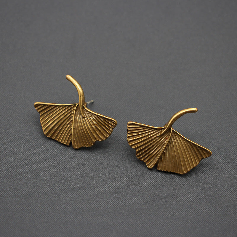 Nature-Inspired Gold-Plated Ginkgo Leaf Earrings, Elegant Botanical Jewelry, Perfect for Green Fashion Enthusiasts and Special Occasions