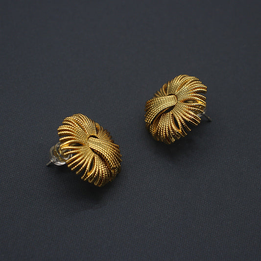 Dazzling Gold-Tone Firework-Inspired Electroplated Earrings, Statement Jewelry for Celebratory Events & Glamorous Nights Out, Unique Accessory for Fashion Enthusiasts