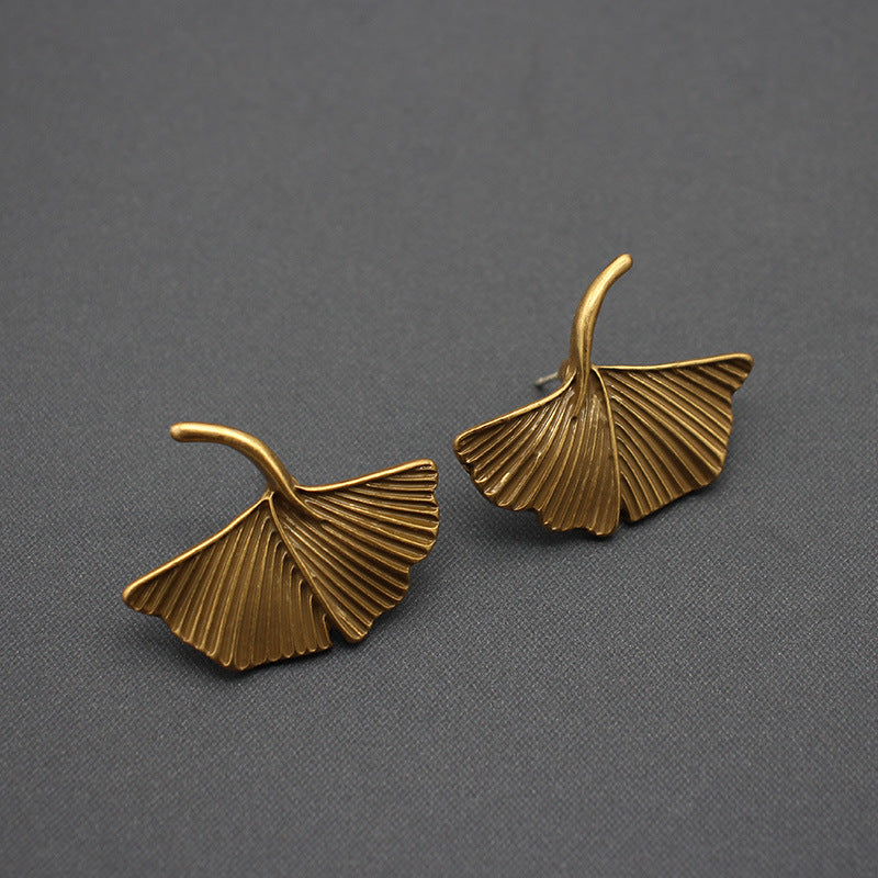 Nature-Inspired Gold-Plated Ginkgo Leaf Earrings, Elegant Botanical Jewelry, Perfect for Green Fashion Enthusiasts and Special Occasions