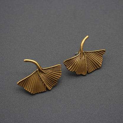 Nature-Inspired Gold-Plated Ginkgo Leaf Earrings, Elegant Botanical Jewelry, Perfect for Green Fashion Enthusiasts and Special Occasions