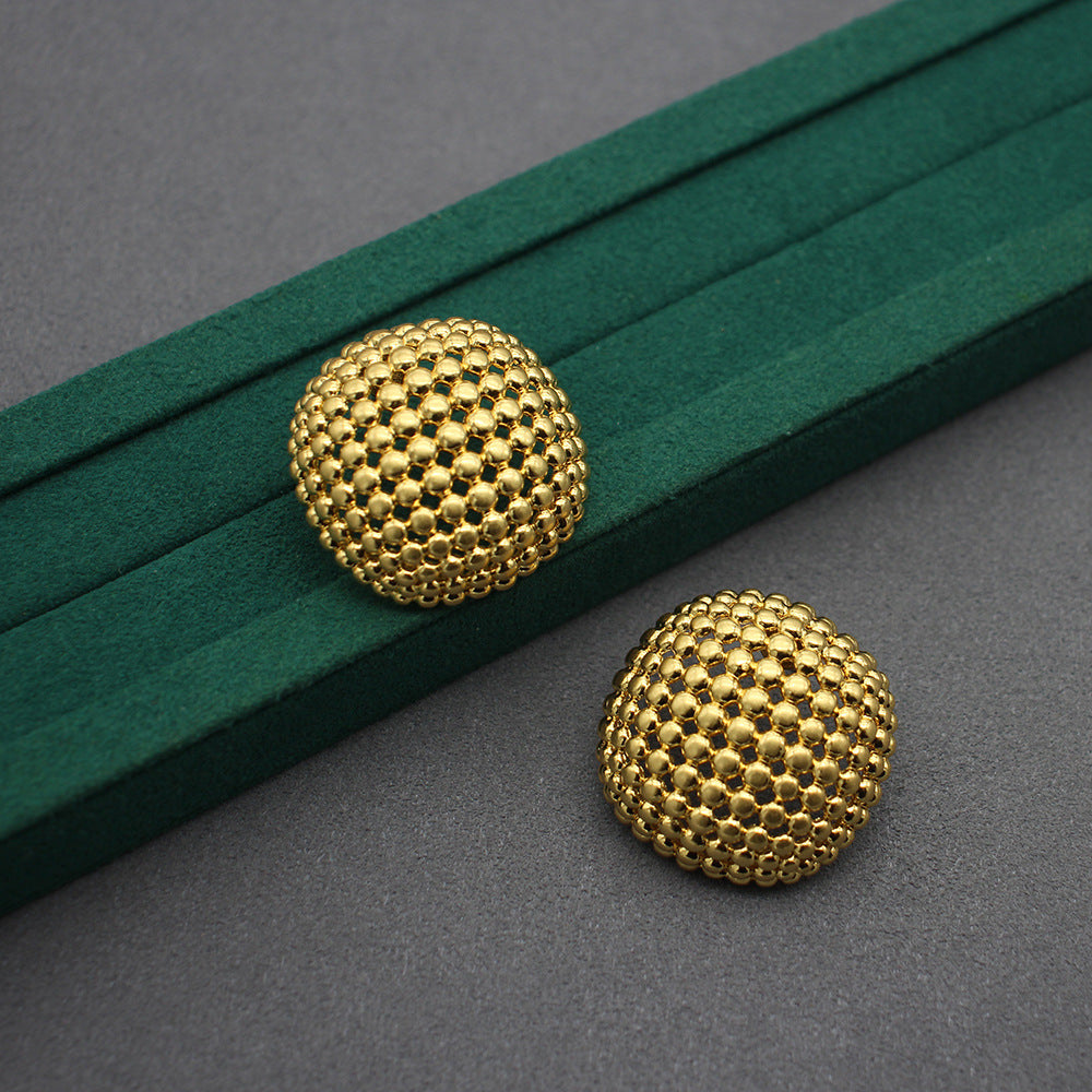 Elegant Quilted Hollow Pattern Gold-Toned Jewelry Set - Chanel Inspired Ring and Stud Earrings, Perfect for Fashionable Outfits & Sophisticated Events, Enhance Your Collection