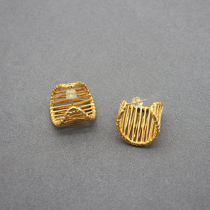 Handcrafted Artisan Gold-Toned Wire-Wrapped Statement Rings - Unique Fashion Accessory for Casual Chic, Bohemian Styles & Elegant Occasions