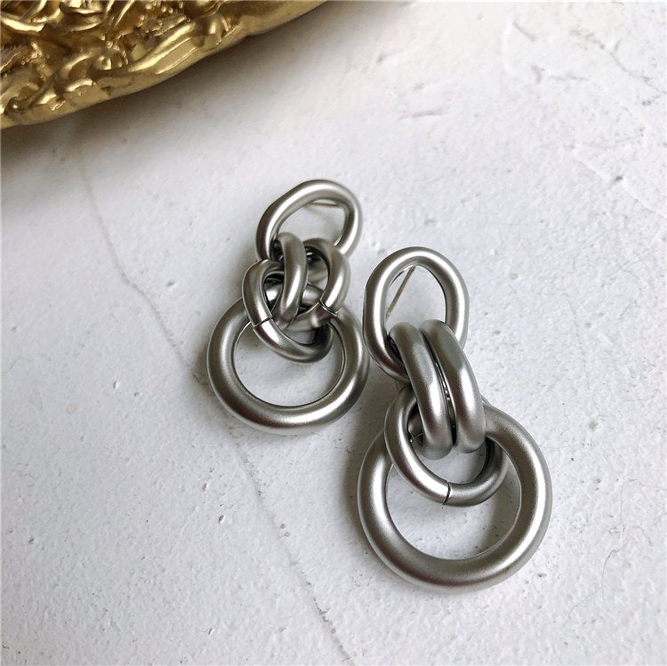 Minimalist Versatile Hoop Earrings, Vintage Metal Circle Tassel, Elegant Dripping Charms