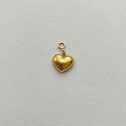 Natural Mother-of-Pearl Love Heart Titanium Steel Pendant with 14K Gold-Plated Clasp